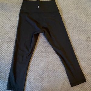 Lululemon Cropped Black Leggings